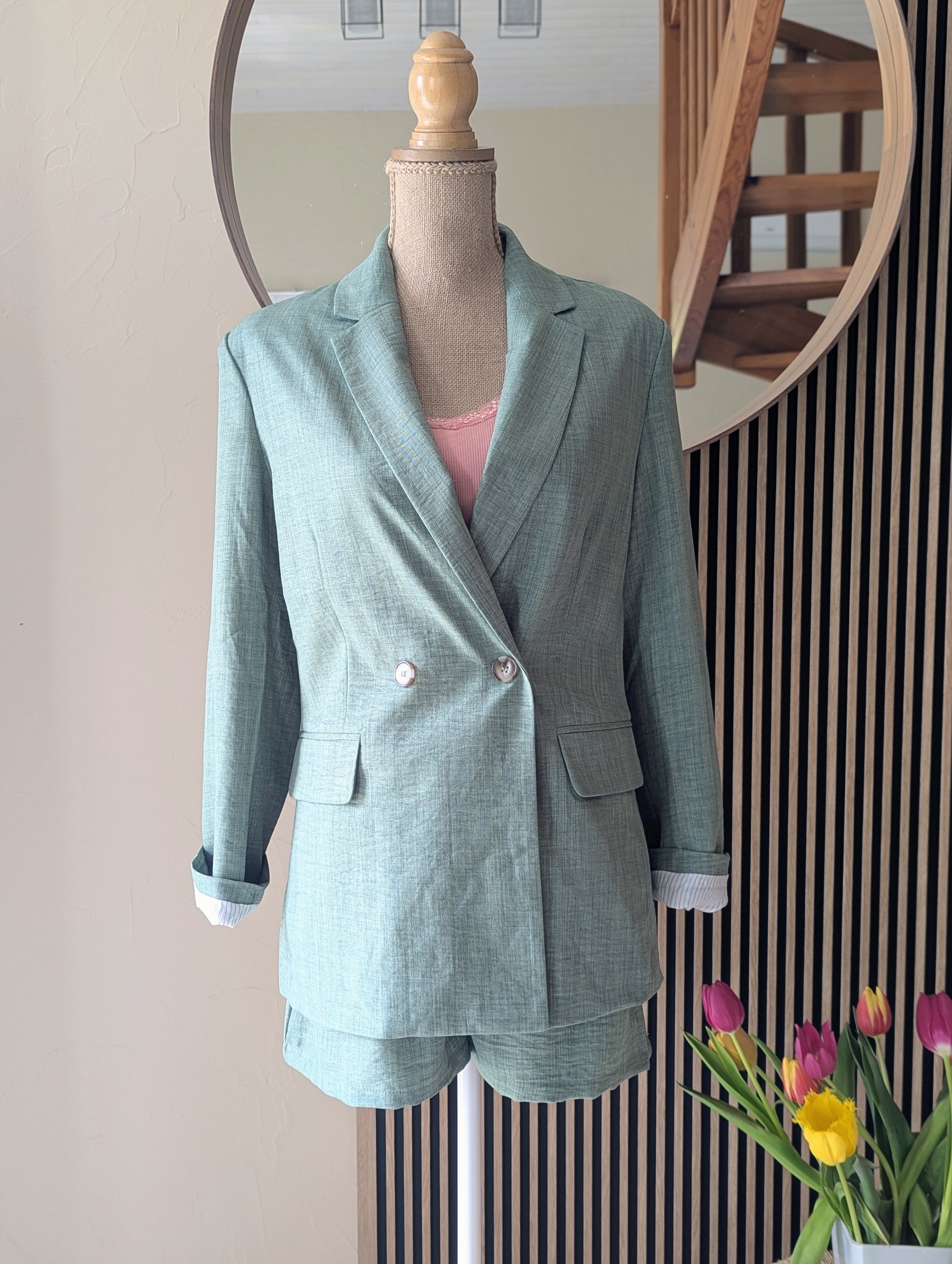 Ensemble Kaki Blazer Long et Cintré Short Taille Haute Tenue Cérémonies  Mode Femme Ondres Labenne