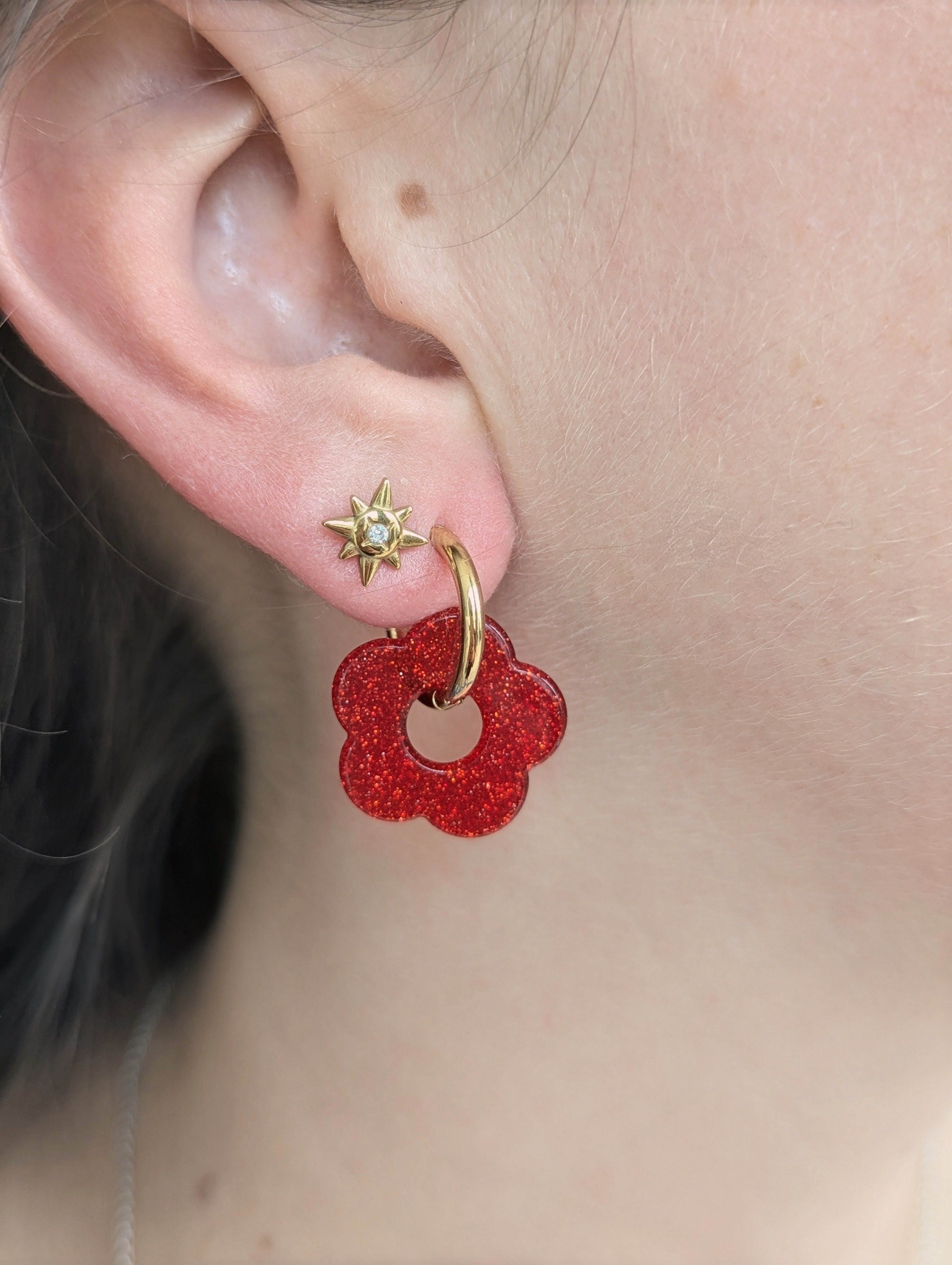 boucles fleurs résines blanc ou rouge en acier inoxydable tendance mode femme boutique sud landes Ondres