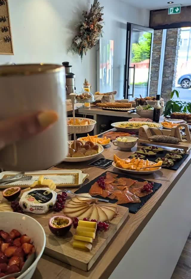 Buffet pour le brunch fait maison et frais par nos soins