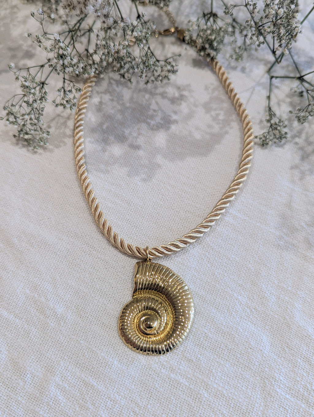 Collier Julia