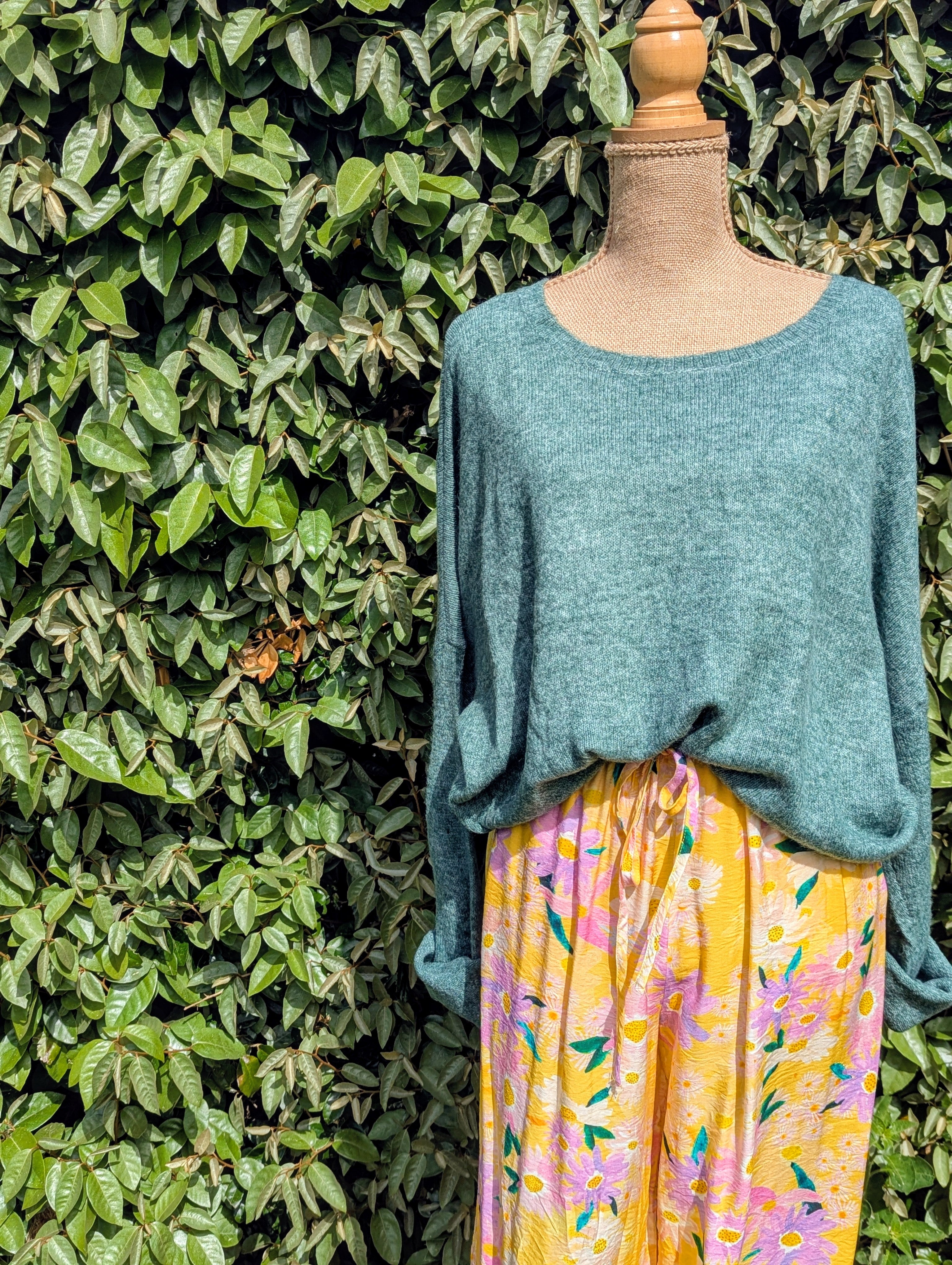 Pull vert  ultra doux  col rond manches longues léger coloré best seller viscose femme mode tendance boutique sud landes ondres bayonne
