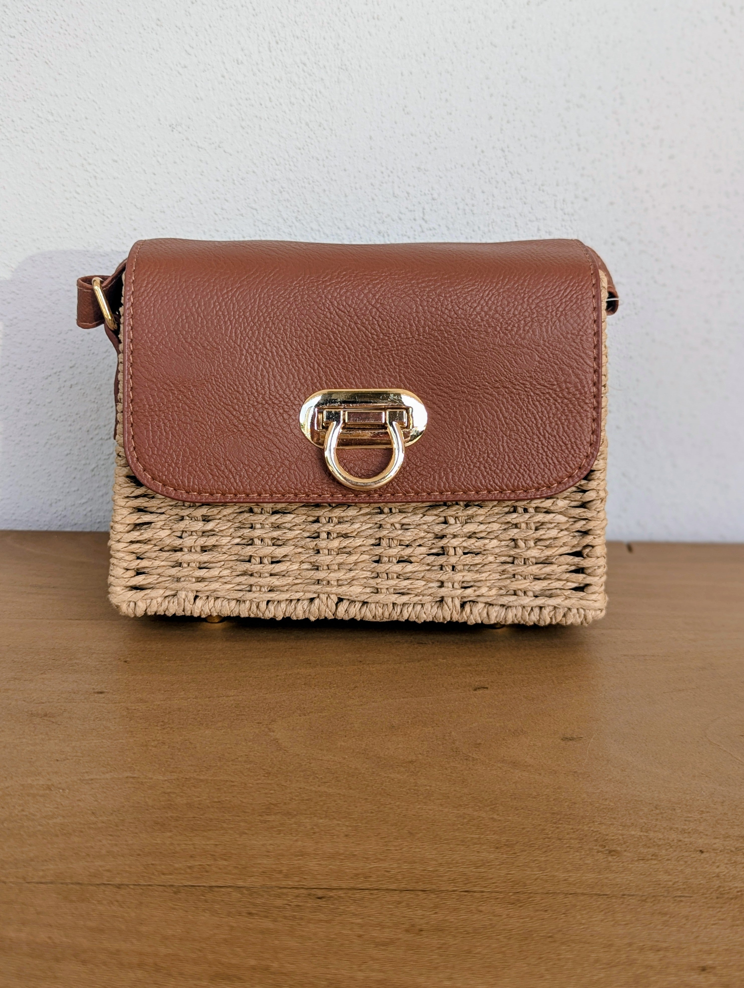 petit sac carre camel marron pour les soirées d'été, summer vibes été, sac pour soirée cérémonies mode femme sud landes Ondres