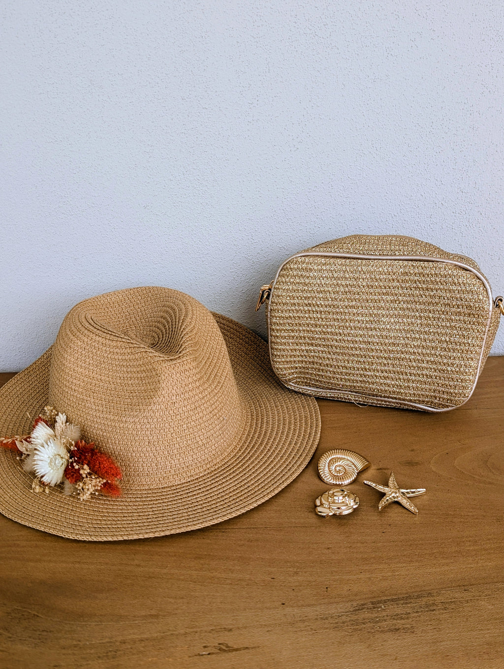sac brillant paillettes doré pour la plage, summer vibes été, pochette sac pour soirée cérémonies mode femme sud landes Ondres